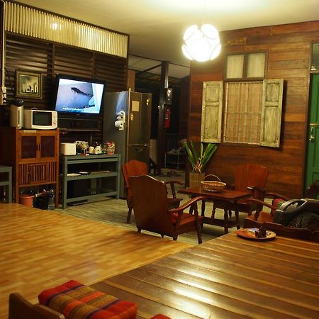 Chommuang Guest House Phra Nakhon Si Ayutthaya Exterior foto