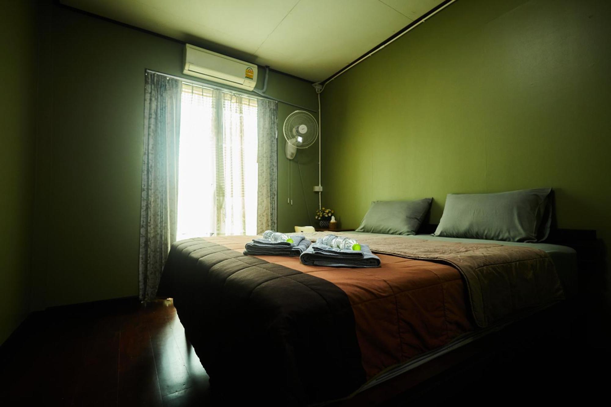 Chommuang Guest House Phra Nakhon Si Ayutthaya Cameră foto